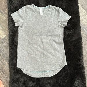 Ivivva by Lululemon grey t-shirt